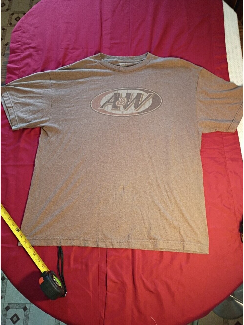 A&W Logo Brown T-Shirt Size XL